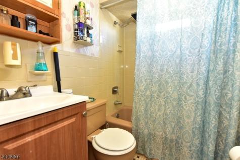 225 Wilson Street Saddle Brook NJ 07663
