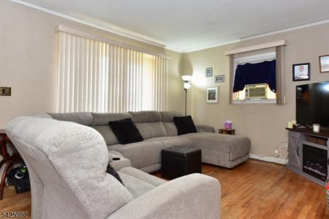 225 Wilson Street Saddle Brook NJ 07663