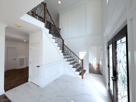 28 Mckinley Avenue Woodbridge NJ 07067