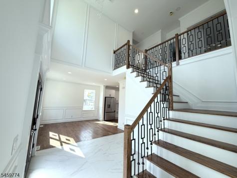 28 Mckinley Avenue Woodbridge NJ 07067