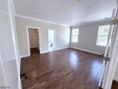 28 Mckinley Avenue Woodbridge NJ 07067