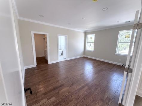 28 Mckinley Avenue Woodbridge NJ 07067