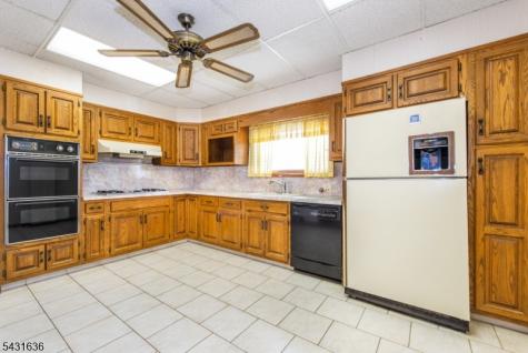 214 Prospect Avenue North Arlington NJ 07031
