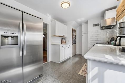 4 Greenwood Avenue West Orange NJ 07052