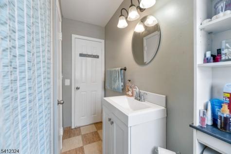 95 William Place Totowa NJ 07512