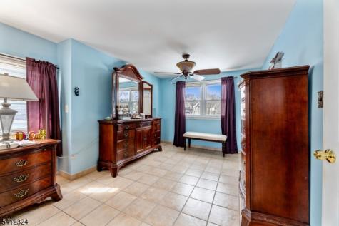 95 William Place Totowa NJ 07512