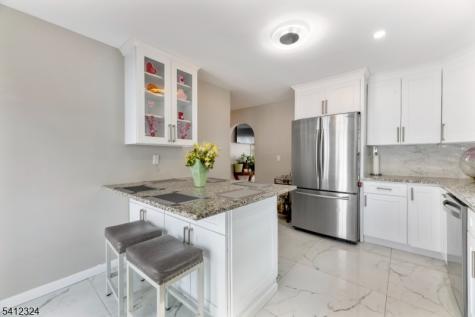 95 William Place Totowa NJ 07512