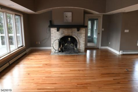 4 Highlands Lane Hardwick NJ 07825