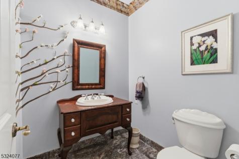 4 Deer Trail Road Kinnelon NJ 07405