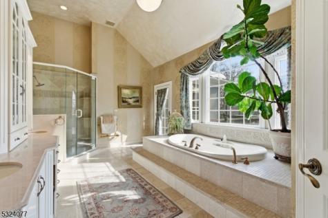 4 Deer Trail Road Kinnelon NJ 07405