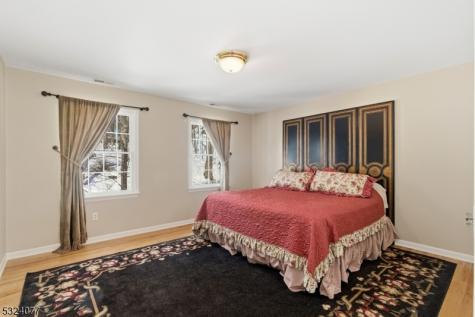 4 Deer Trail Road Kinnelon NJ 07405