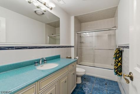 4 Deer Trail Road Kinnelon NJ 07405