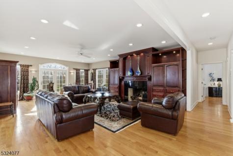 4 Deer Trail Road Kinnelon NJ 07405