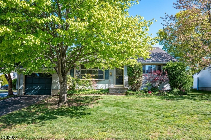 26 Farrell Avenue Woodbridge NJ 07067