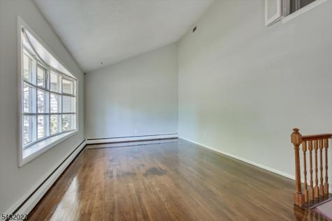 26 Farrell Avenue Woodbridge NJ 07067