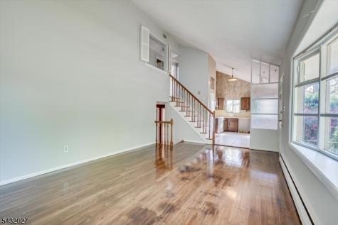 26 Farrell Avenue Woodbridge NJ 07067