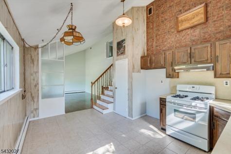 26 Farrell Avenue Woodbridge NJ 07067