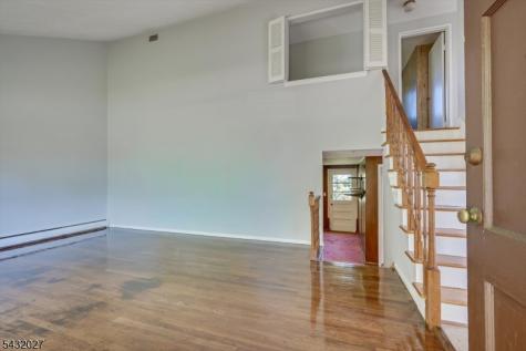 26 Farrell Avenue Woodbridge NJ 07067