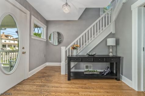 28 Codington Place Somerville NJ 08876