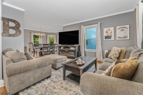 28 Codington Place Somerville NJ 08876