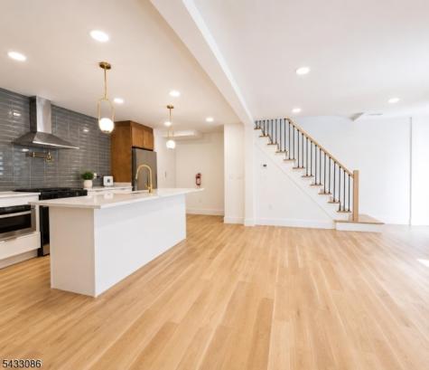 7 Pierce Avenue Jersey City NJ 07307