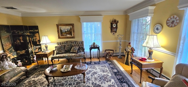 309 Paul Court Wyckoff NJ 07481