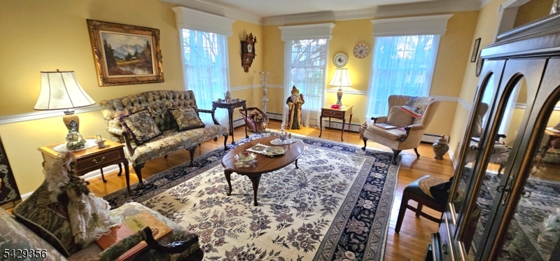 309 Paul Court Wyckoff NJ 07481