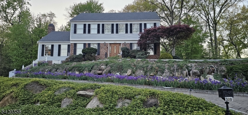 309 Paul Court Wyckoff NJ 07481