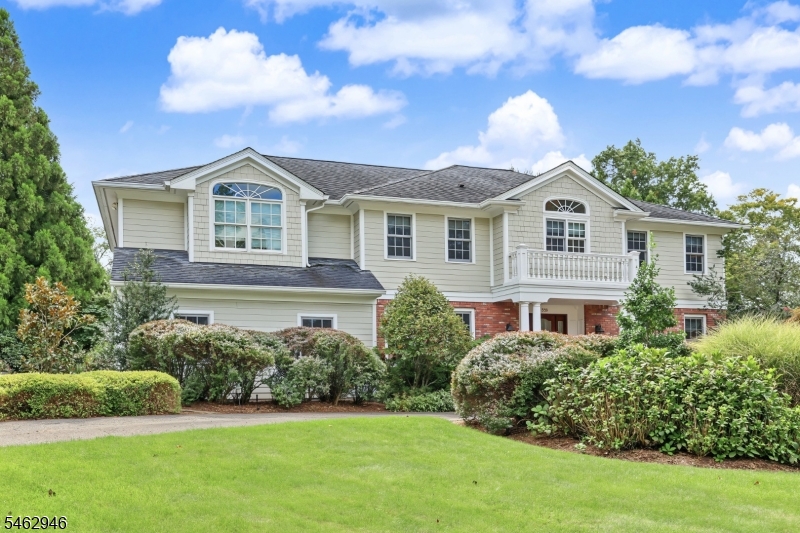 359 Lakeview Drive Wyckoff NJ 07481