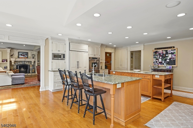 359 Lakeview Drive Wyckoff NJ 07481