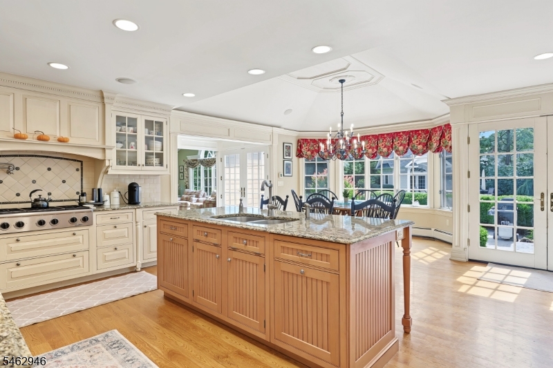359 Lakeview Drive Wyckoff NJ 07481