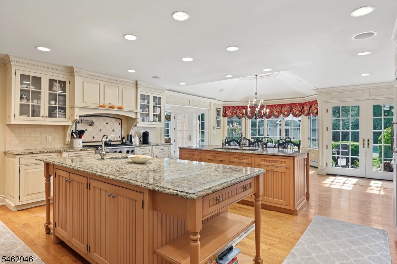 359 Lakeview Drive Wyckoff NJ 07481