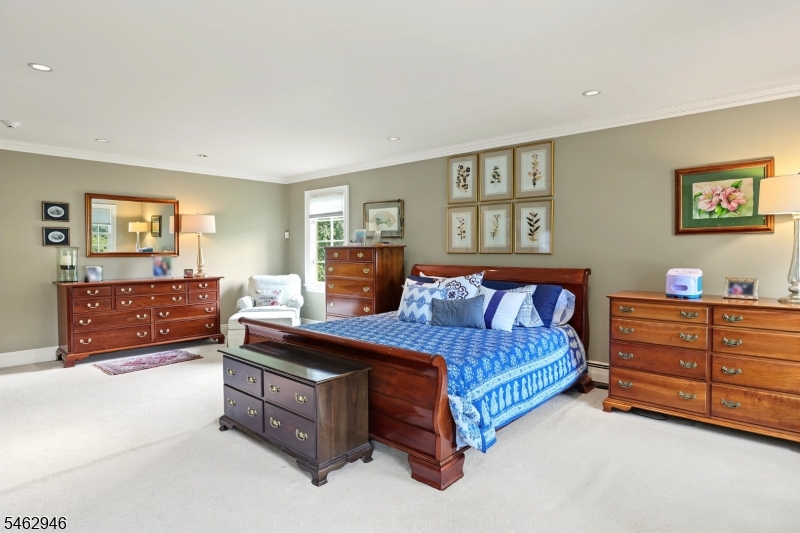 359 Lakeview Drive Wyckoff NJ 07481