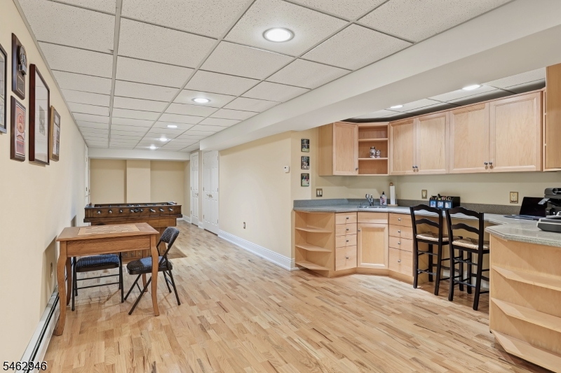 359 Lakeview Drive Wyckoff NJ 07481