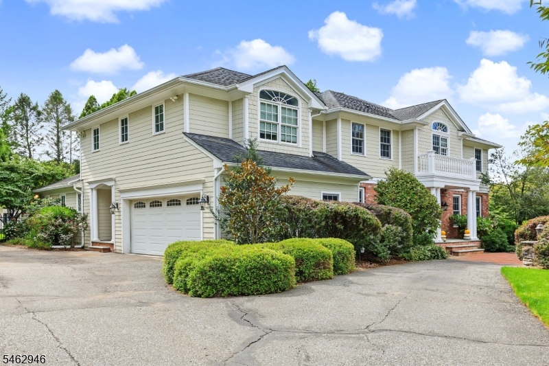 359 Lakeview Drive Wyckoff NJ 07481