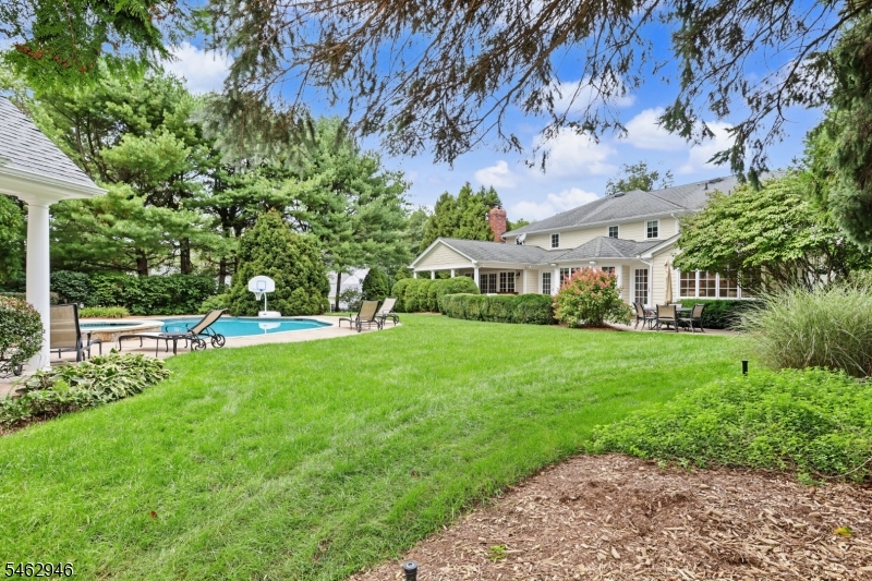 359 Lakeview Drive Wyckoff NJ 07481
