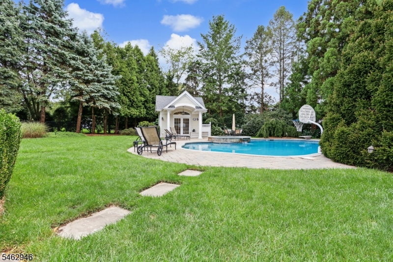 359 Lakeview Drive Wyckoff NJ 07481
