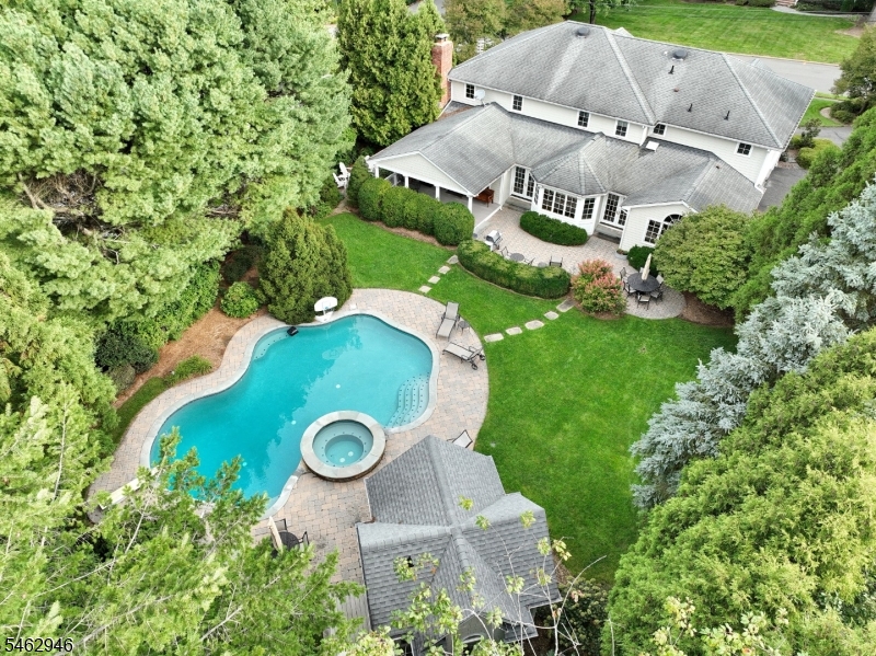 359 Lakeview Drive Wyckoff NJ 07481