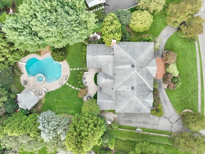 359 Lakeview Drive Wyckoff NJ 07481