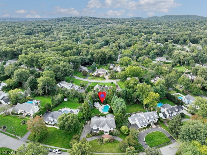 359 Lakeview Drive Wyckoff NJ 07481