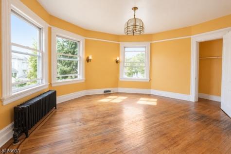 102 S Clinton Street East Orange NJ 07018