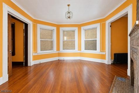 102 S Clinton Street East Orange NJ 07018