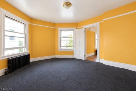 102 S Clinton Street East Orange NJ 07018