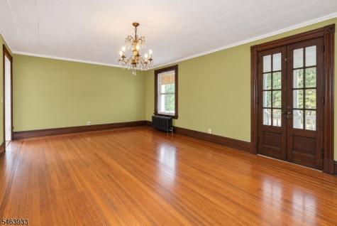 102 S Clinton Street East Orange NJ 07018