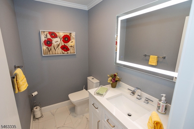 113 Woodmere Drive Sayreville NJ 08859