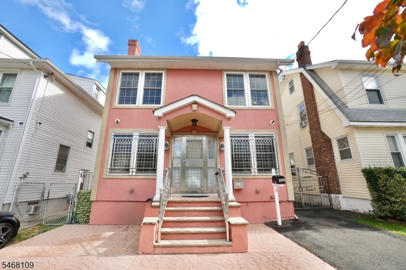325 N 11th Street Newark NJ 07107