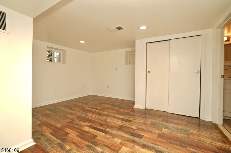 325 N 11th Street Newark NJ 07107