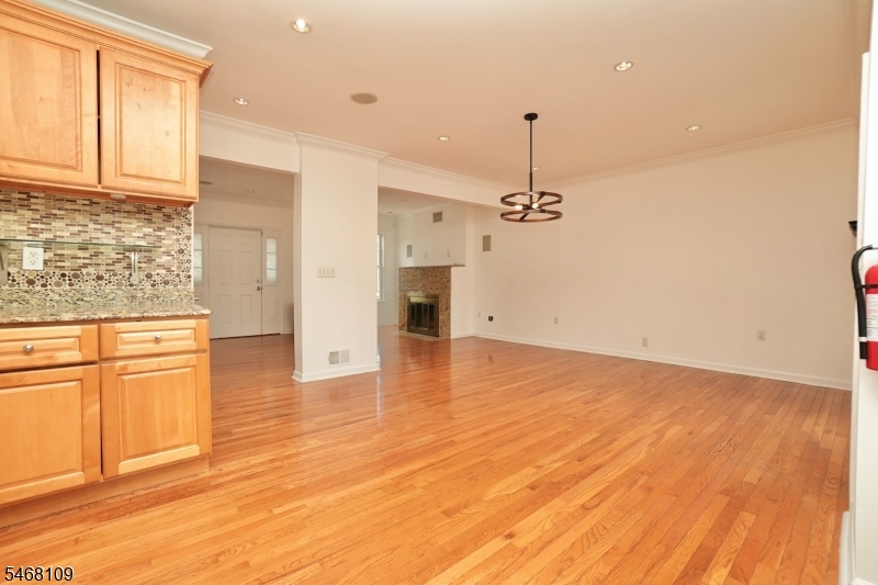 325 N 11th Street Newark NJ 07107
