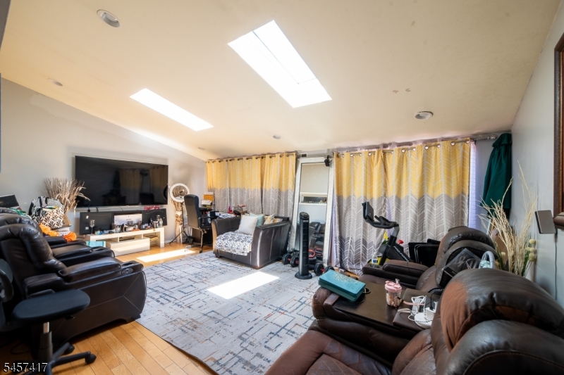 233 Nesbit Terrace Irvington NJ 07111