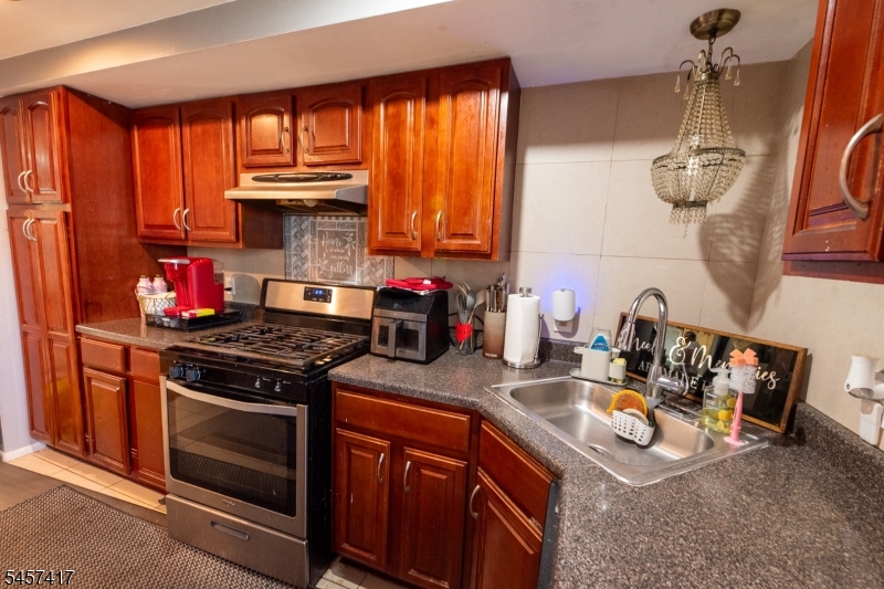 233 Nesbit Terrace Irvington NJ 07111